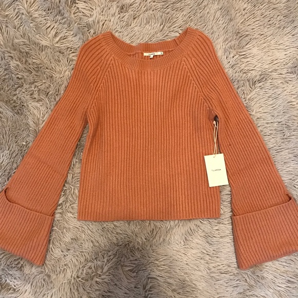 Tularosa Sweaters - BRAND NEW Tularosa peach colored sweater